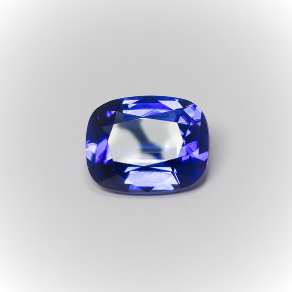 12.58Ct Blue-Violet Tanzanite | Cushion Shape closeup