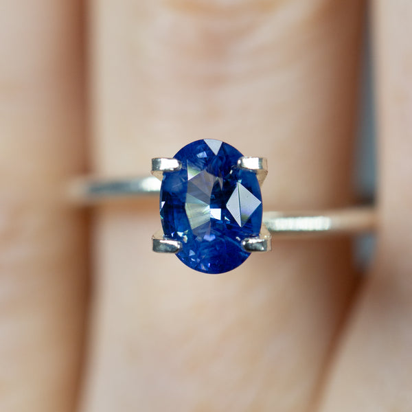 1.58Ct Sweet Blue Ceylon Sapphire | Oval Shape closeup