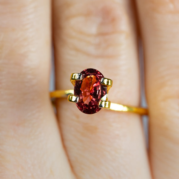 Beautiful 1.52Ct Reddish Orange Sunset Padparadscha Sapphire | Oval Shape from Sri Lanka on ring finger