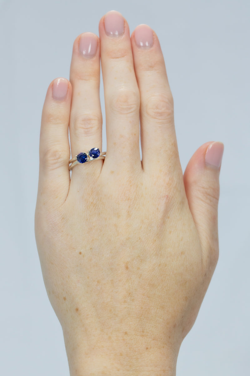 1.55Ct Blue-Violet Pair Ceylon Sapphire | Round Shape on hand