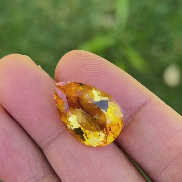 11Ct natural golden yellow citrine video
