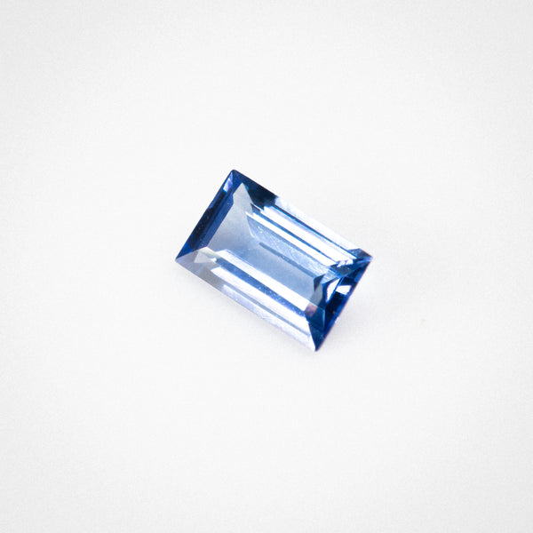 0.4Ct Ceylon Blue Ceylon Sapphire | Baguette Shape side view