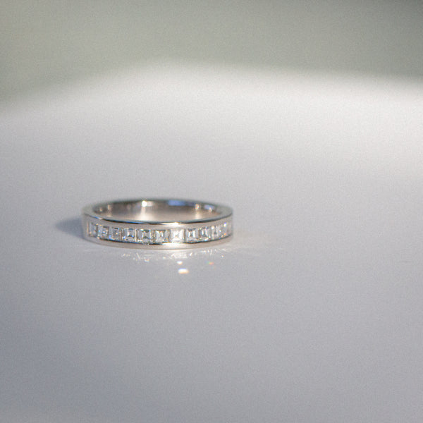 Indian Ocean | Infinite Carré - 1Ctw+ Natural Diamonds Eternity Ring front view