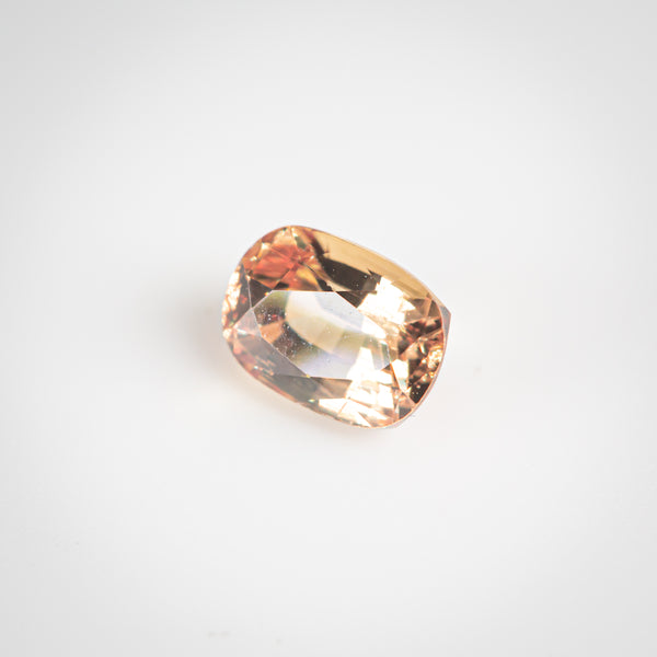 0.84Ct Champagne Orange Sapphire | Cushion Shape side view