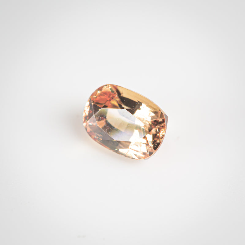 0.84Ct Champagne Orange Sapphire | Cushion Shape side view