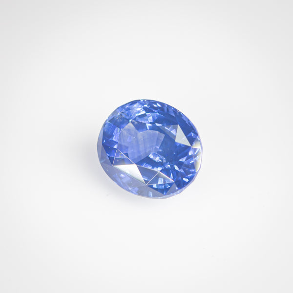 1.28Ct Velvet Blue Ceylon Sapphire | Oval Shape side view