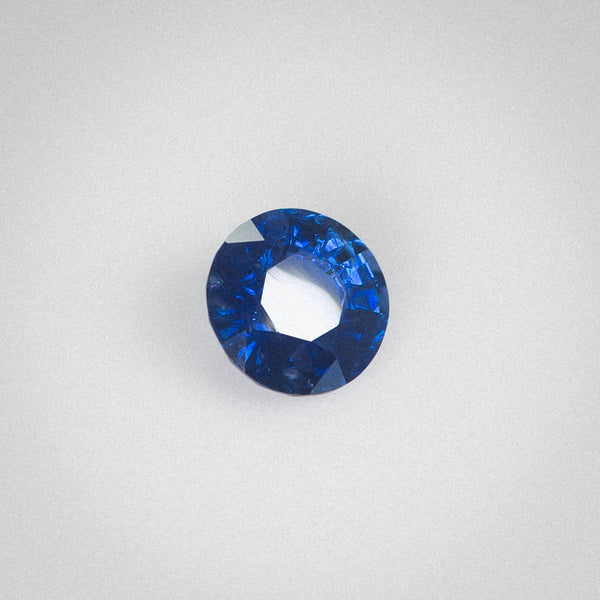 1.28Ct Royal Blue Ceylon Sapphire | Round Shape side view