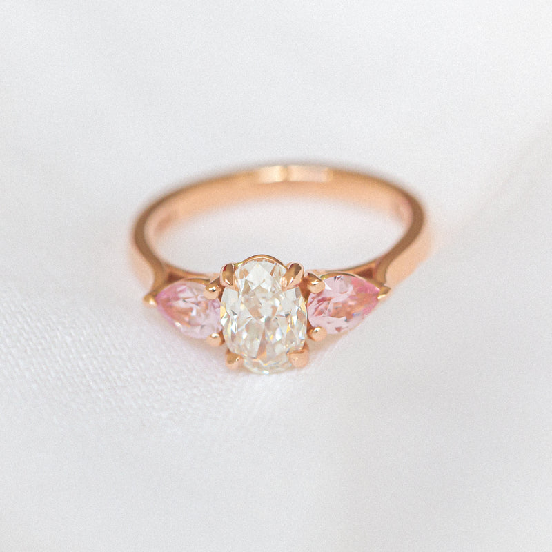 Kimberley | 'Grace of Sakura' | Natural GIA Certified I,VVS1,EX Diamond & Pastel Pink Sapphires Ring top down view