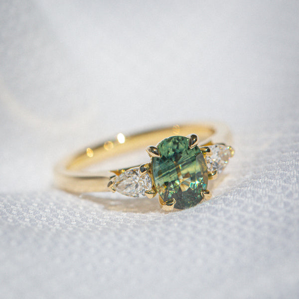 Daintree | "Fern Forest" | Parti Australian Sapphire & Natural Diamonds Trilogy Ring front view 3