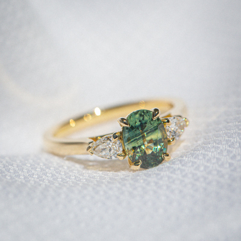 Daintree | "Fern Forest" | Parti Australian Sapphire & Natural Diamonds Trilogy Ring front view 3