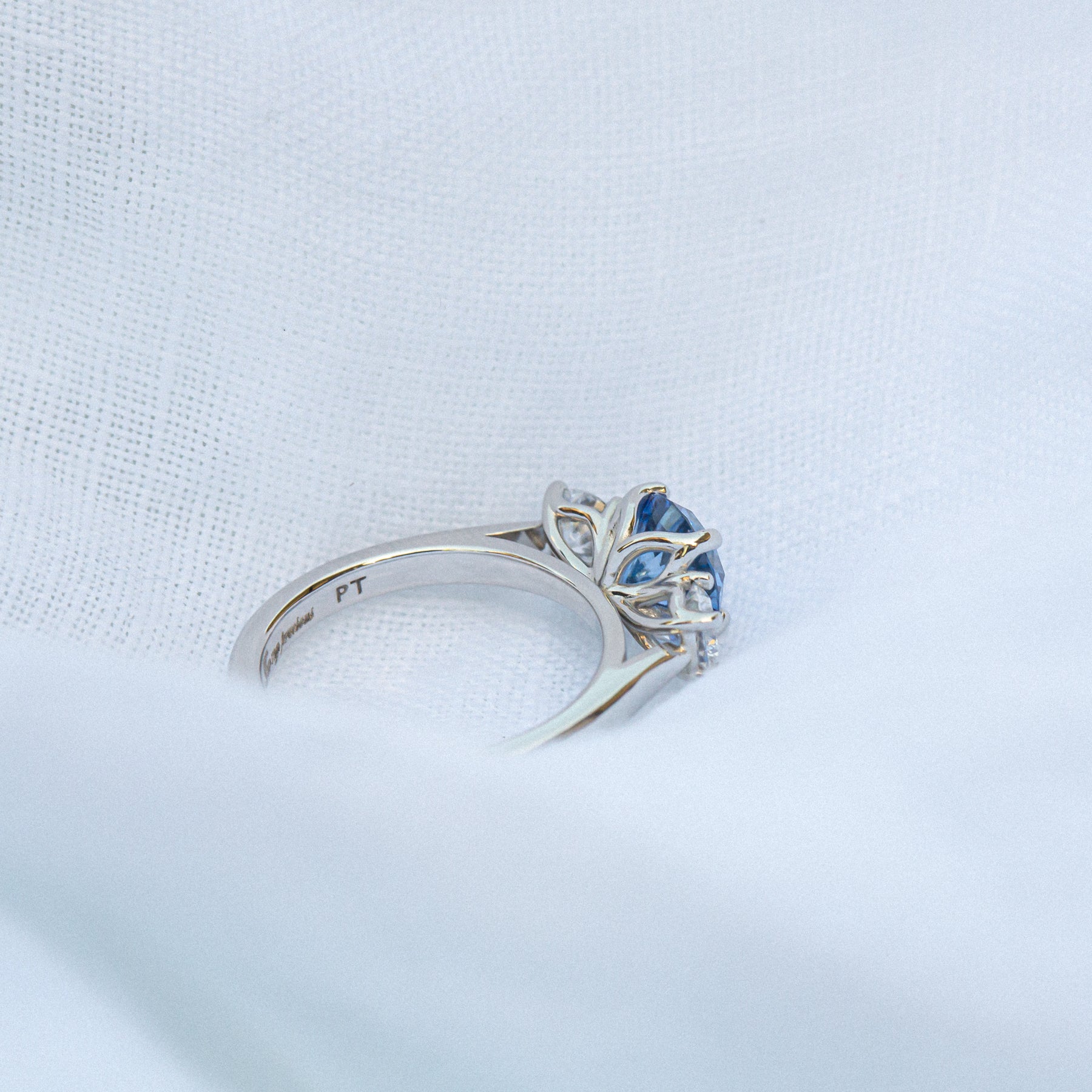 'Blue scintillations' | Ceylon Blue Sapphire & Diamonds Ring – CEYLON ...
