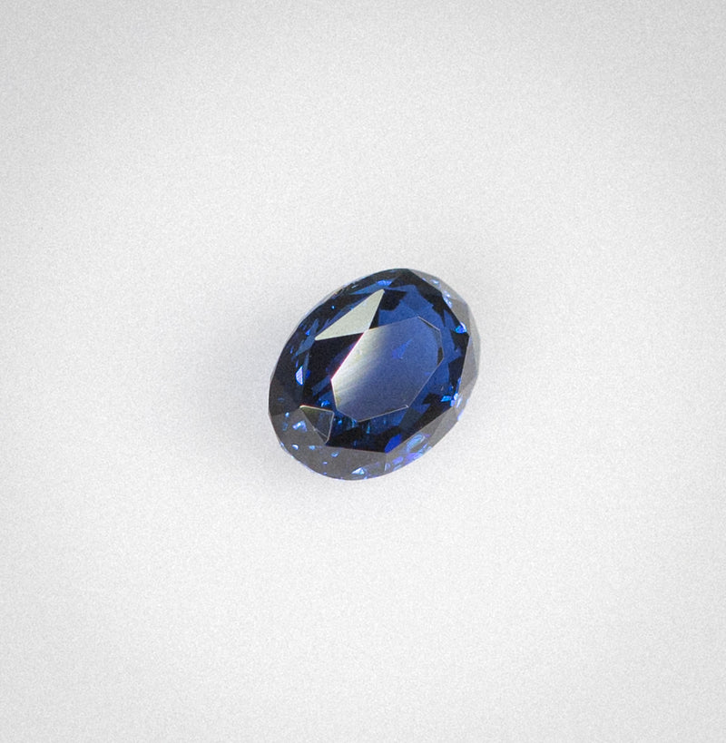 1.07Ct Deep Blue Ceylon Sapphire | Oval Shape side view