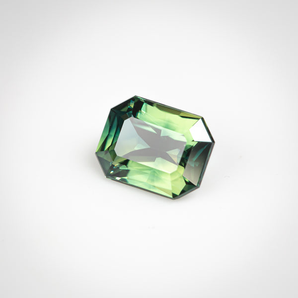 2.26Ct Green-Teal-Yellow Australian Sapphire | "Spring in Daintree" | Radiant Shape side view