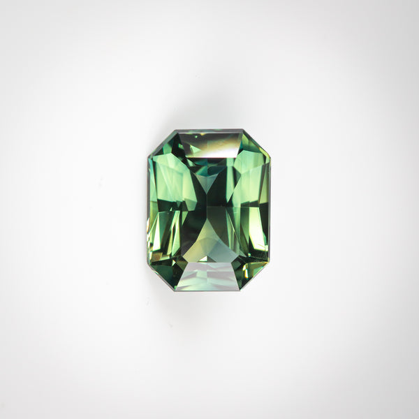2.26Ct Green-Teal-Yellow Australian Sapphire | "Spring in Daintree" | Radiant Shape front view