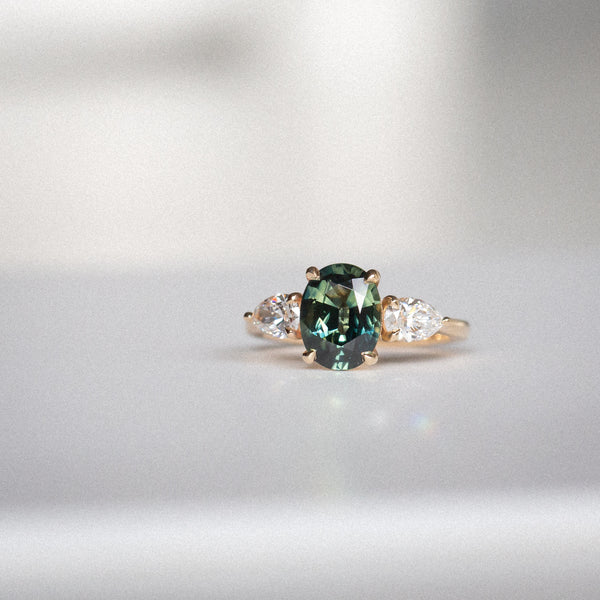 Daintree | The Forest, the Sun, and the Ocean - Parti Teal Green Sapphire & Diamonds Ring front view