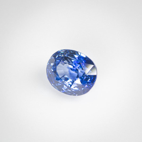 2.98Ct Vivid Blue Ceylon Sapphire | 'Blue Lagoon' | Oval Shape side view