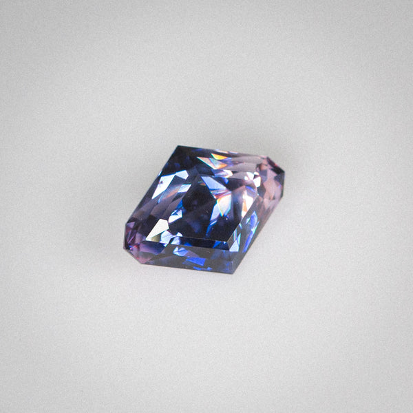 2.5Ct Bi-colour Blue-Violet-Pink Ceylon Sapphire | Fancy Shape Side View