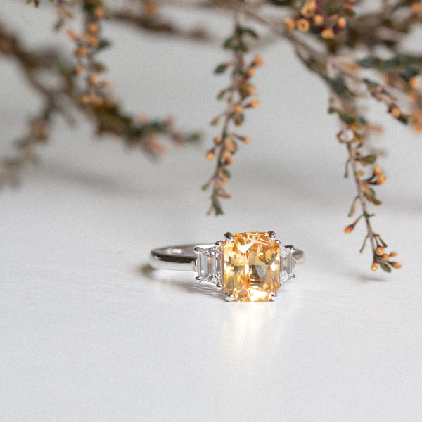 Byron Bay | Art Deco Yellow | Yellow Sapphire with leaves