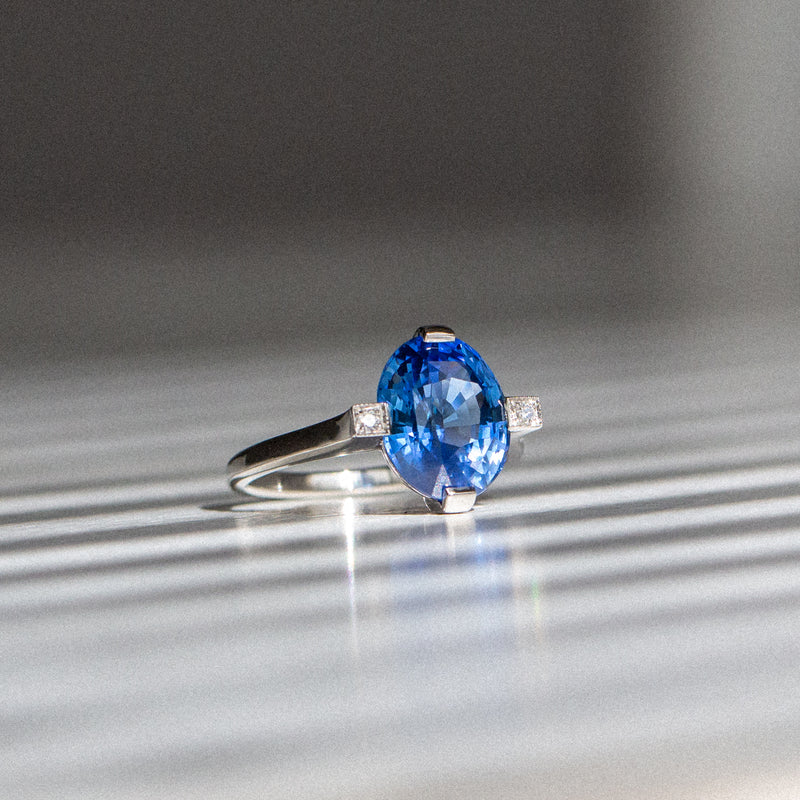 Indian Ocean | Art Deco Blue | Vivid Blue Ceylon Sapphire in sunlight