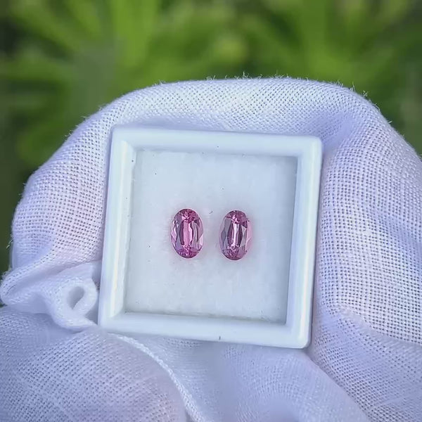 1.3Ctw 6.5x4.3mm Purplish Pink Pair of Ceylon Sapphires | Oval Shape front view video