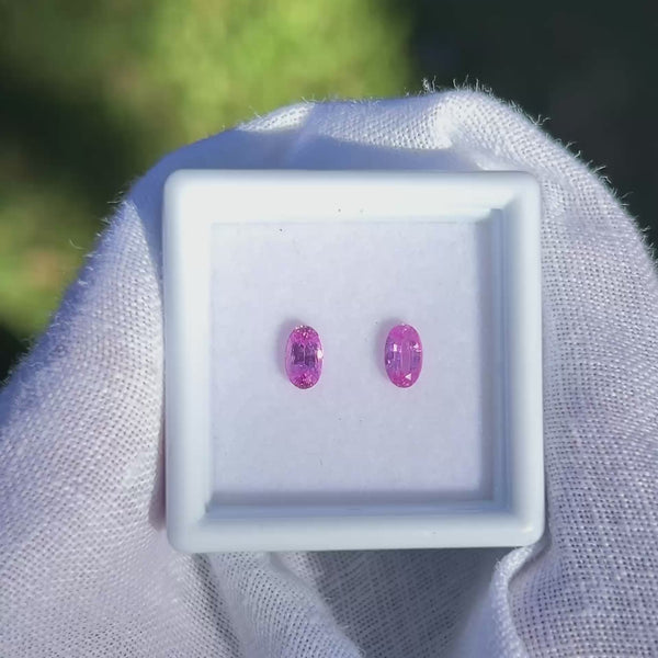 0.65Ctw 5.1x3.1mm Pair of Vivid Pink Ceylon Sapphires | Oval Shape