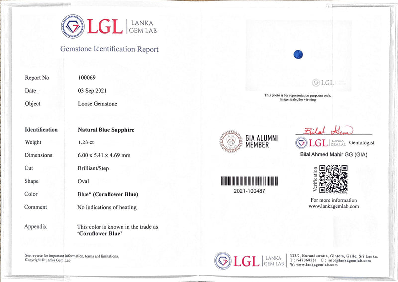 Cornflower Blue Sapphire & Diamonds Ring lab certificate