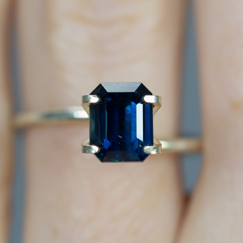 2.26Ct Vivid Blue (Basaltic) Madagascan Sapphire | Emerald Shape closeup