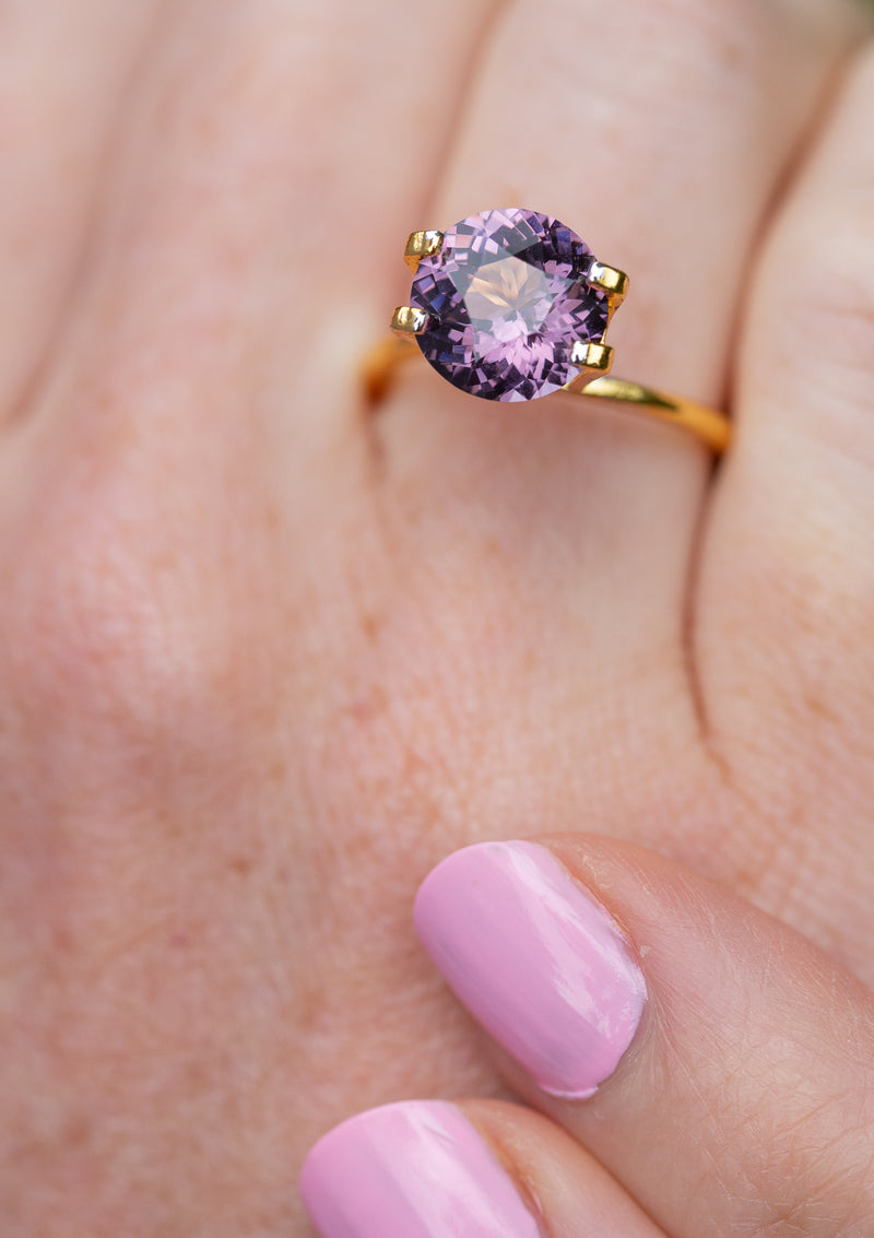 Natural, rare 3.36Ct Lavender Spinel | Round Shape from Sri Lanka on finger