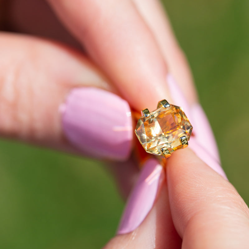 4.56CT Unheated Peachy Yellow Ceylon Sapphire on hand