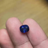 White led light - horizontal - 3Ct Cushion Royal Blue